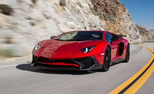 01_Lamborghini Aventador.jpg