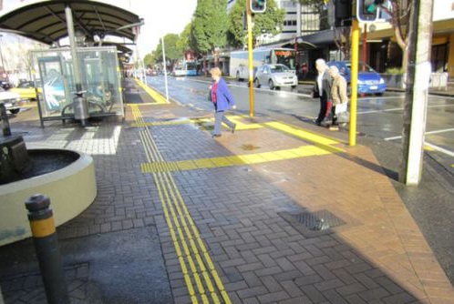 primer-poliuretanovye-taktilnye-indikatory