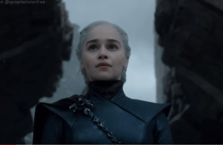 эмилия кларк-гитлер.png