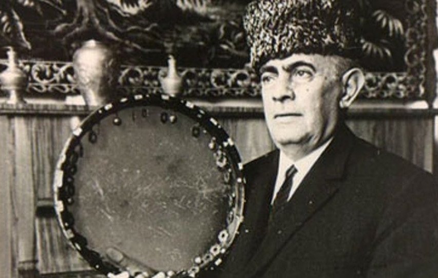 хан шушинский.jpg