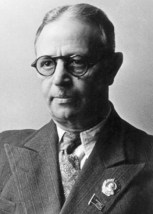 Üzeyir_Hacıbəyli_(crop)