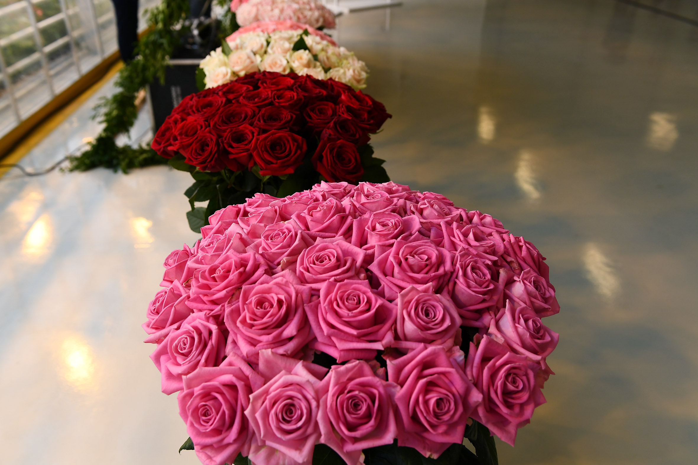 15722592353600133169