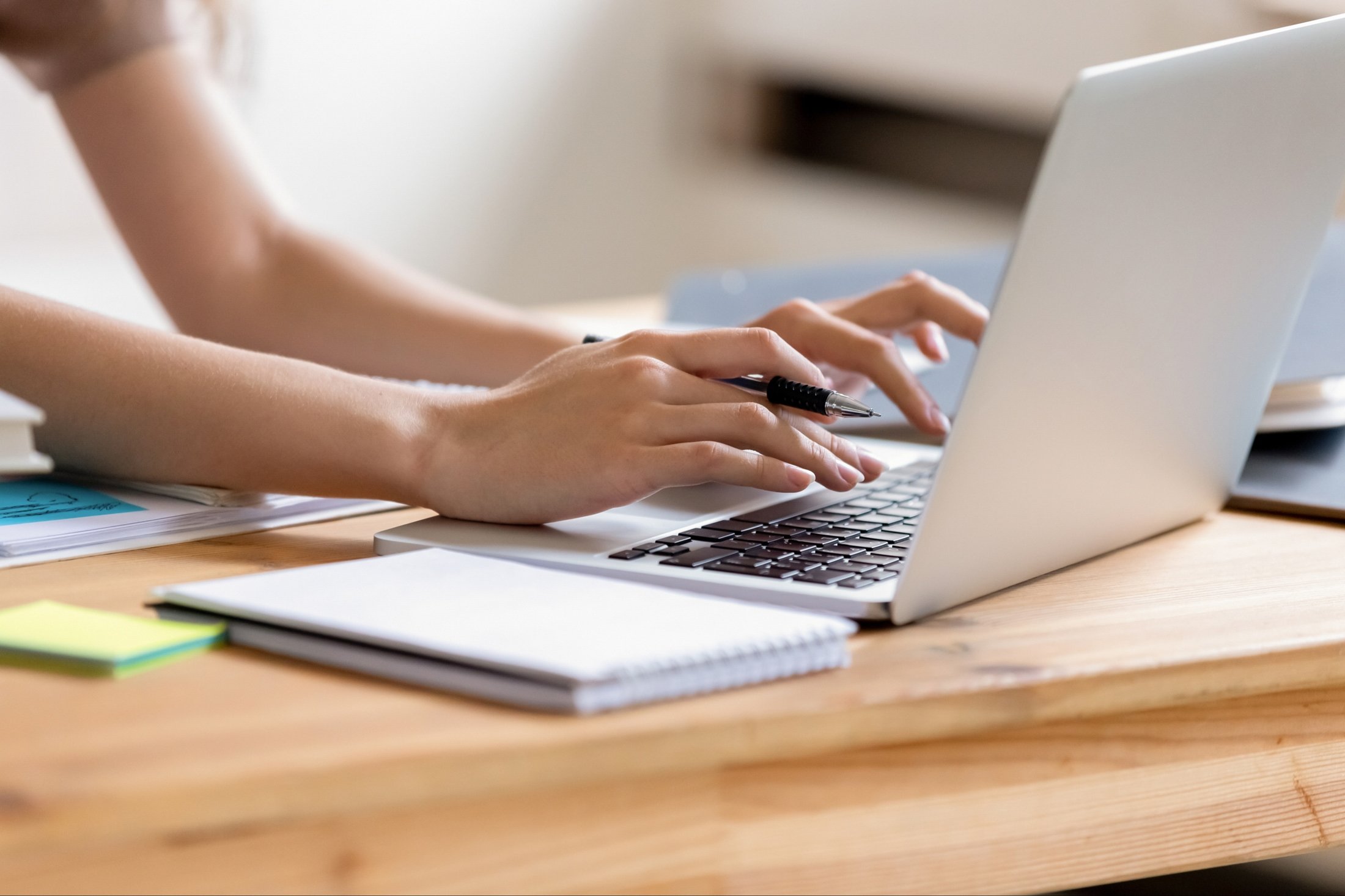 студенты- справка