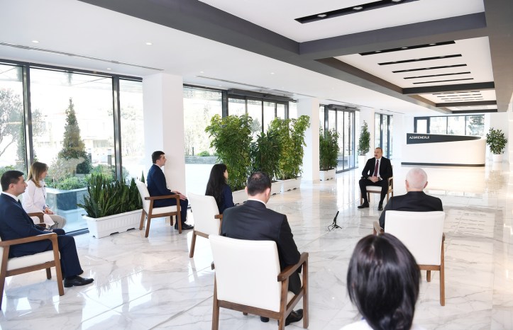 president-azerenerji-sotrudniki